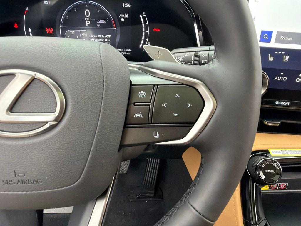صورة 14 لـ 2026 Lexus NX 350 LUXURY