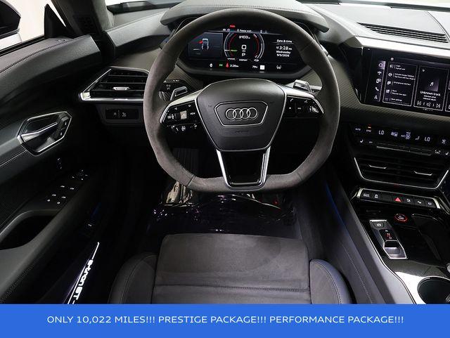 صورة 16 لـ 2024 AUDI E-TRON GT PRESTIGE