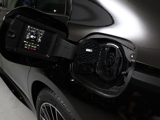 صورة 10 لـ 2026 Mercedes-BENZ AMG E 53 BASE