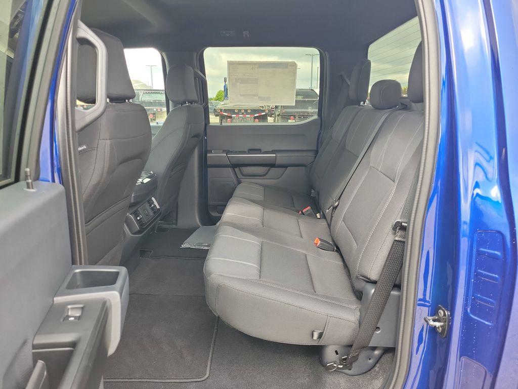 FORD F-150 STX - 8