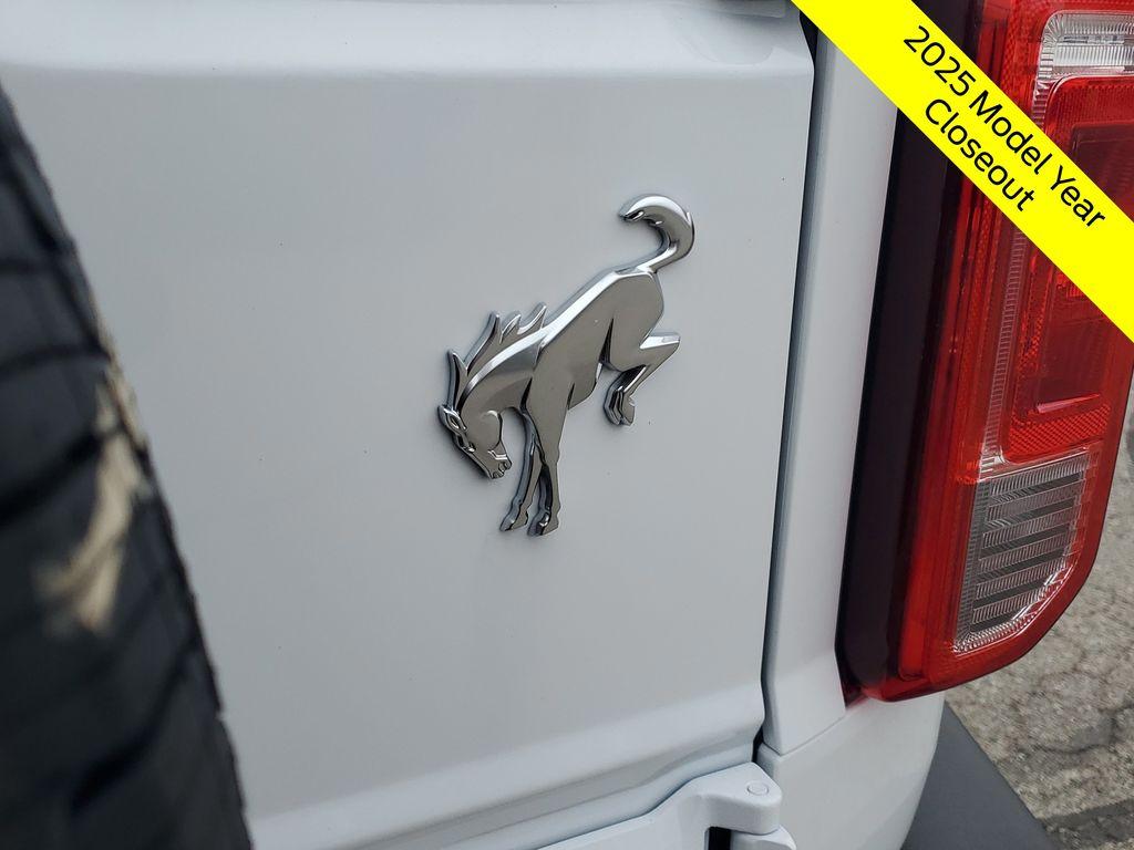 FORD BRONCO BASE - 7