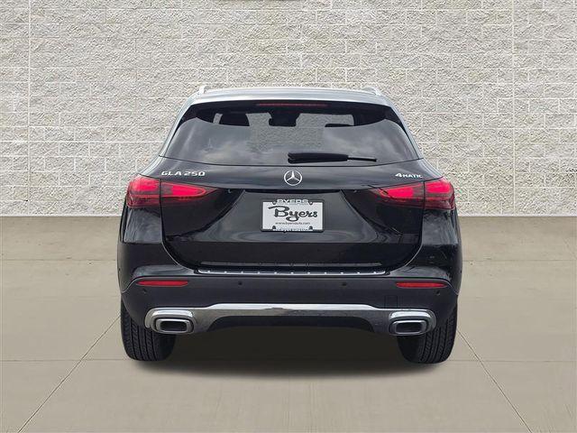 MERCEDES-BENZ GLA - 6