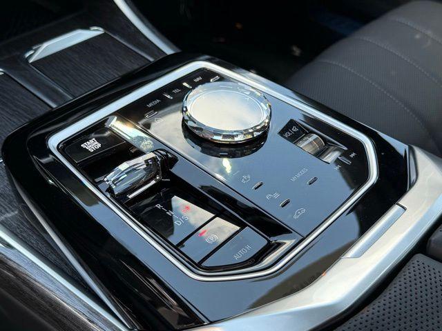 2026 BMW 750E XDRIVE — миниатюра 25