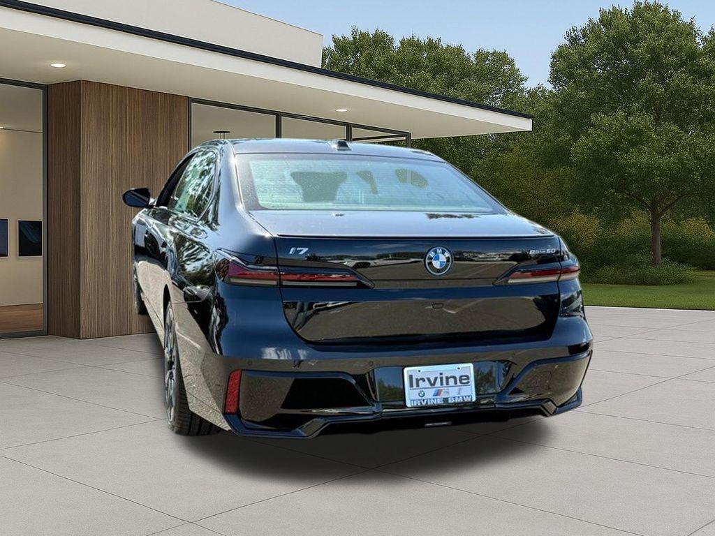 صورة مصغرة 11 لـ 2026 BMW I7 EDRIVE50