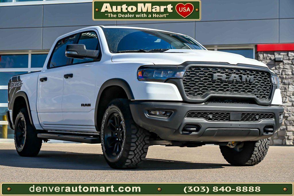 2026 RAM 1500 REBEL 照片 1