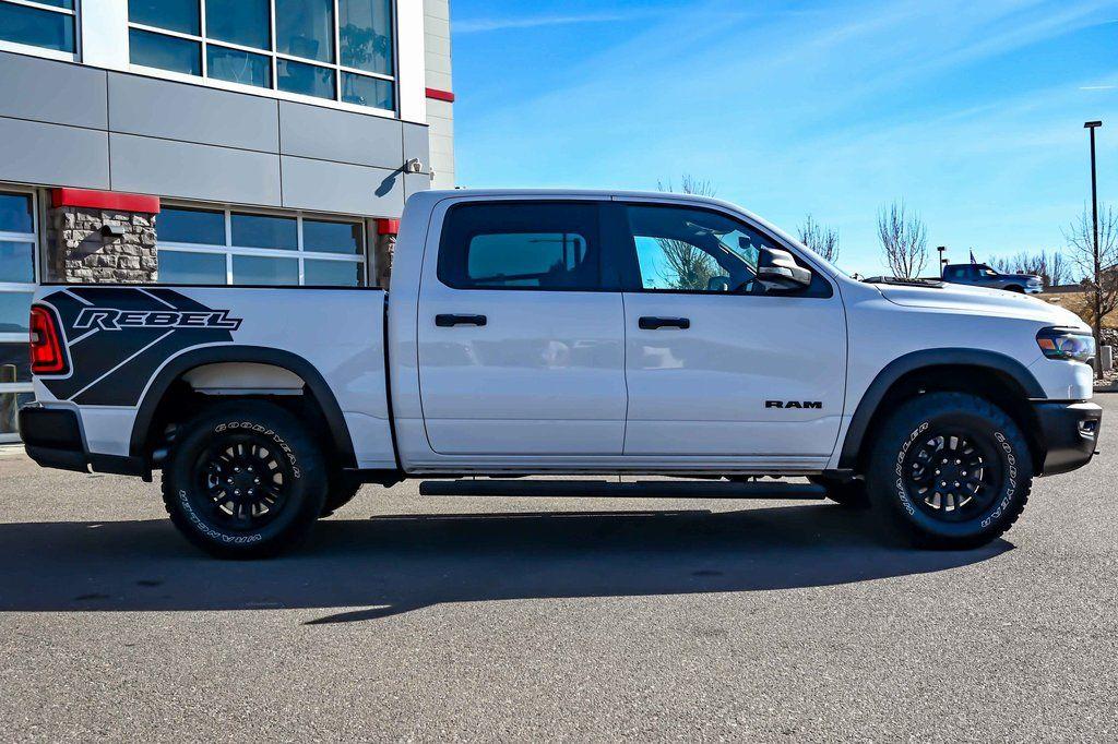 2026 RAM 1500 REBEL 照片 3