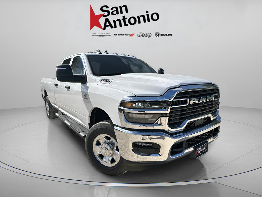 New 2026 RAM 2500 Tradesman Crew Cab 4x4 8' Box