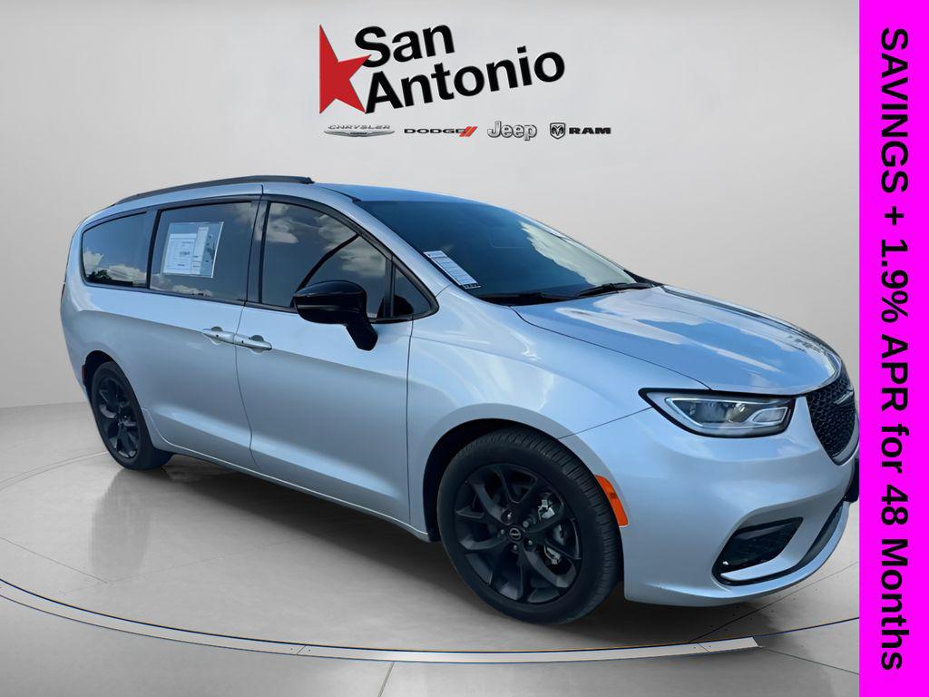 New 2026 Chrysler Pacifica L