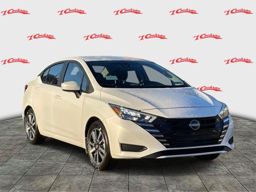 New 2025 Nissan Versa 1.6 SV