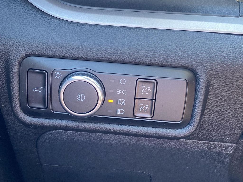 2023 FORD EXPLORER XLT 缩略图 17