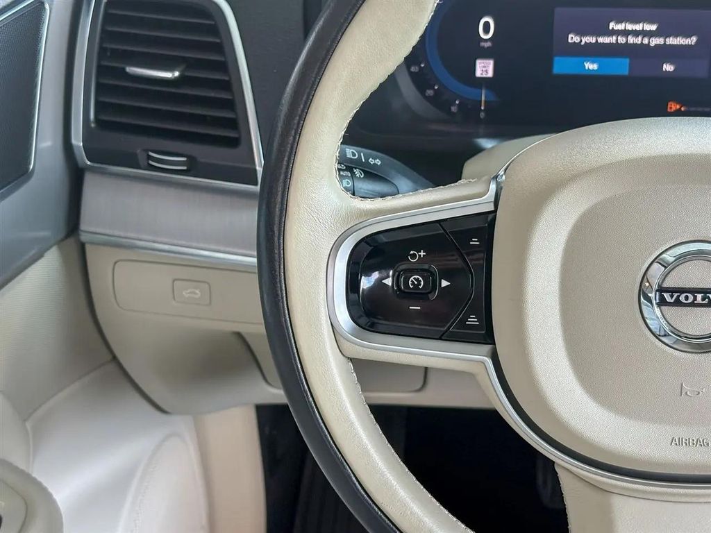 2025 Volvo XC90 B5 CORE — миниатюра 36