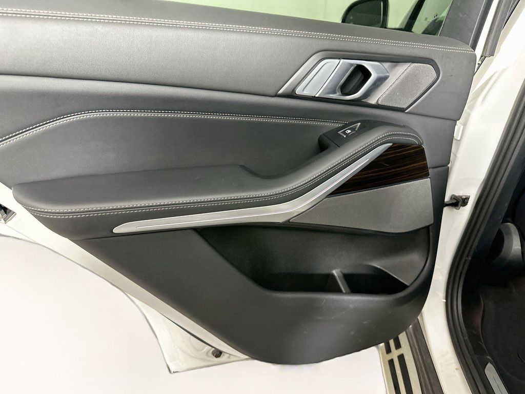 صورة مصغرة 23 لـ 2024 BMW X5 SDRIVE40I