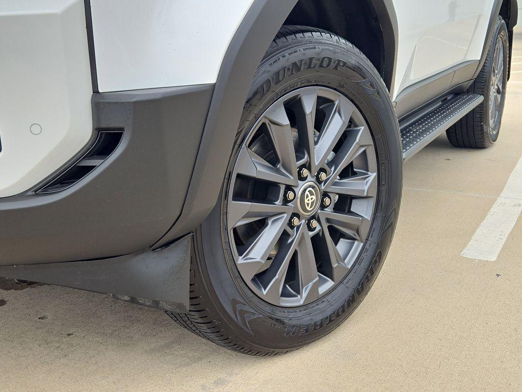 TOYOTA LAND CRUISER - 10