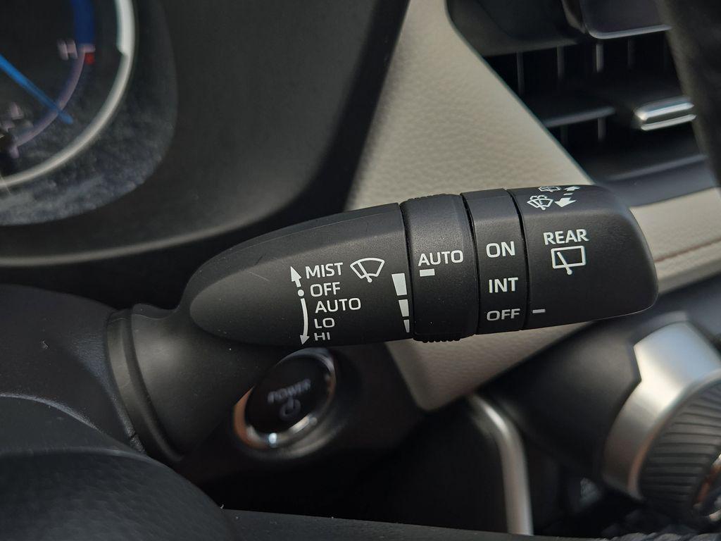 صورة مصغرة 33 لـ 2024 Toyota RAV4 HYBRID XLE PREMIUM