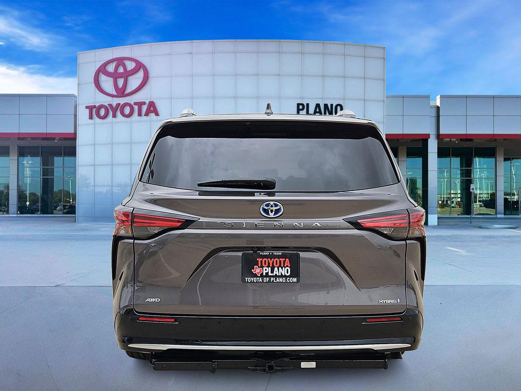 2023 Toyota SIENNA PLATINUM 7 PASSENGER — фото 3