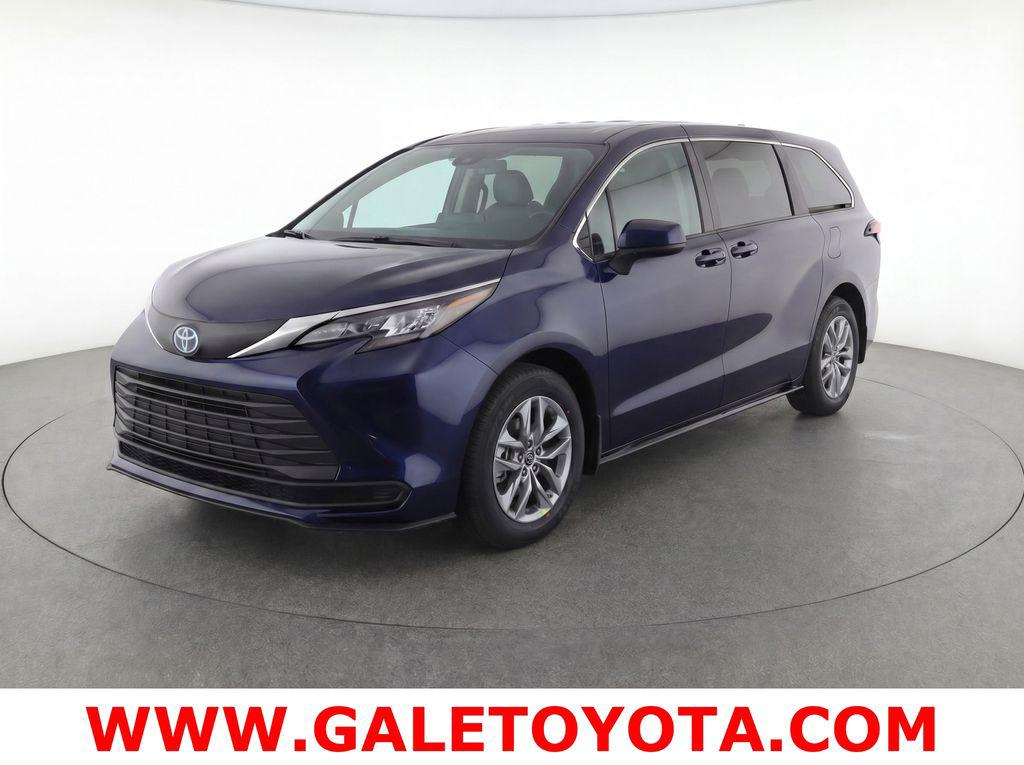 New 2026 Toyota Sienna LE