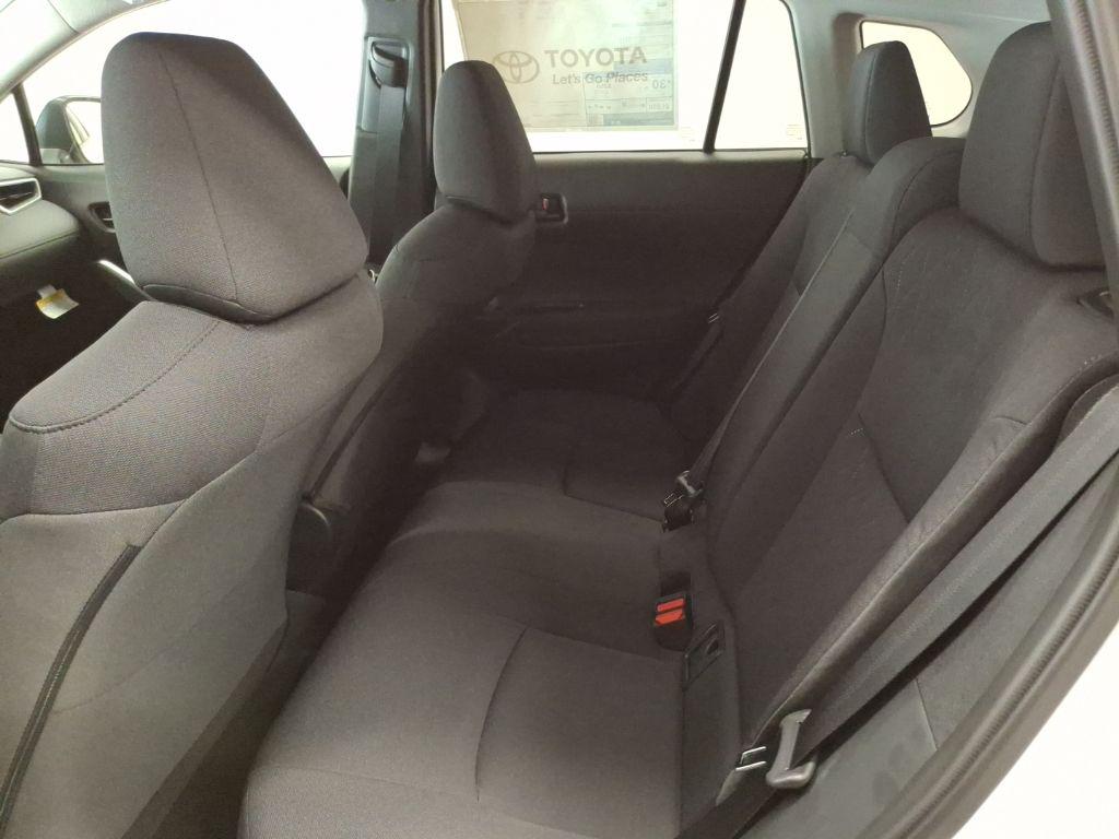 صورة 9 لـ 2026 Toyota COROLLA CROSS LE