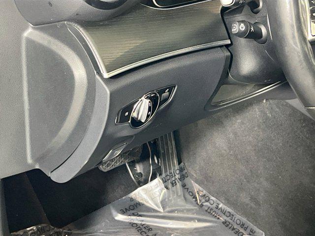 MERCEDES-BENZ E-CLASS - 10