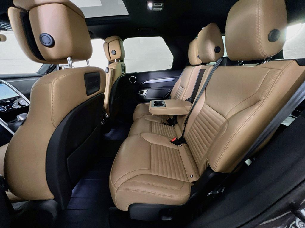 صورة مصغرة 26 لـ 2024 LAND Rover DISCOVERY P300 DYNAMIC SE
