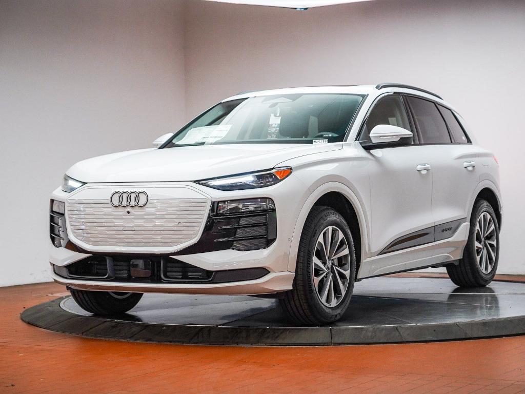 New 2025 Audi Q6 e-tron Premium