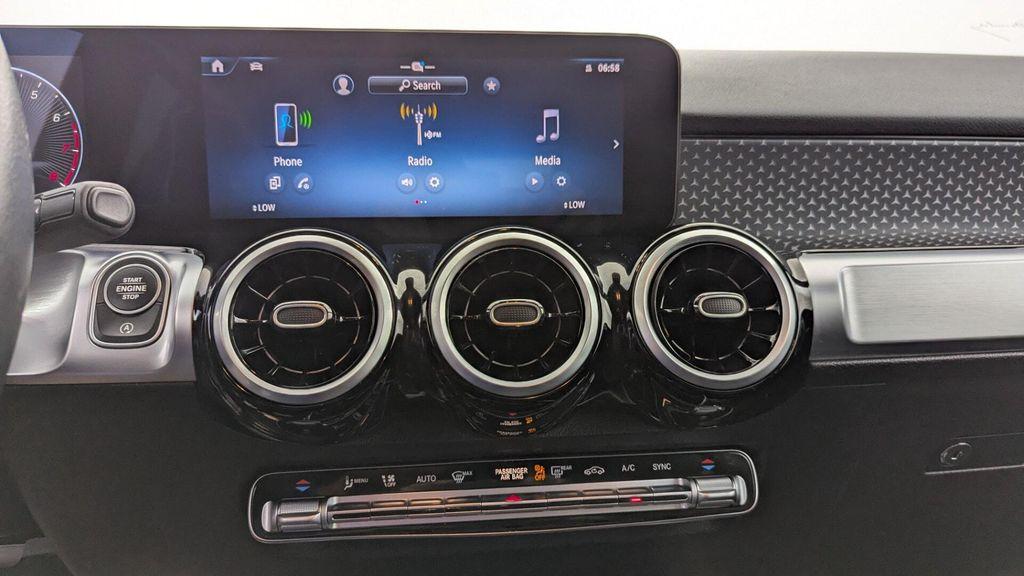 صورة مصغرة 24 لـ 2025 Mercedes-BENZ GLB
