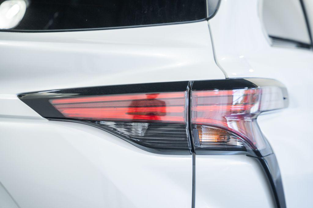 TOYOTA SIENNA - 6