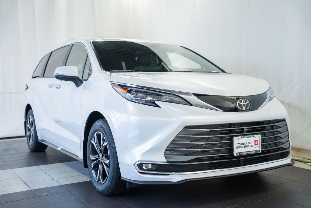 New 2026 Toyota Sienna Platinum