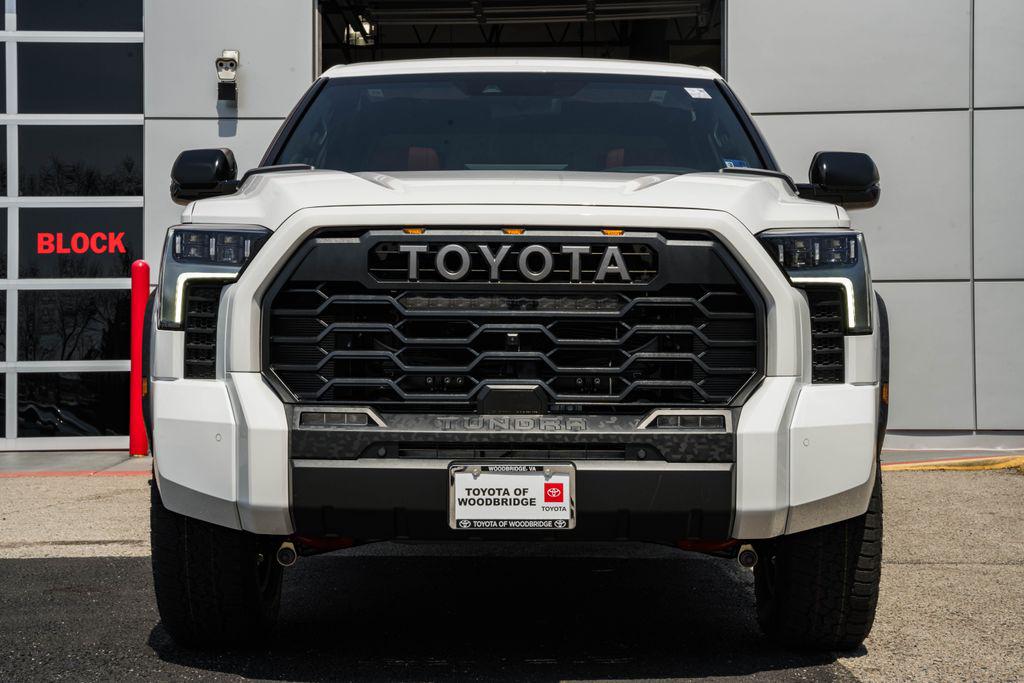 TOYOTA TUNDRA - 2