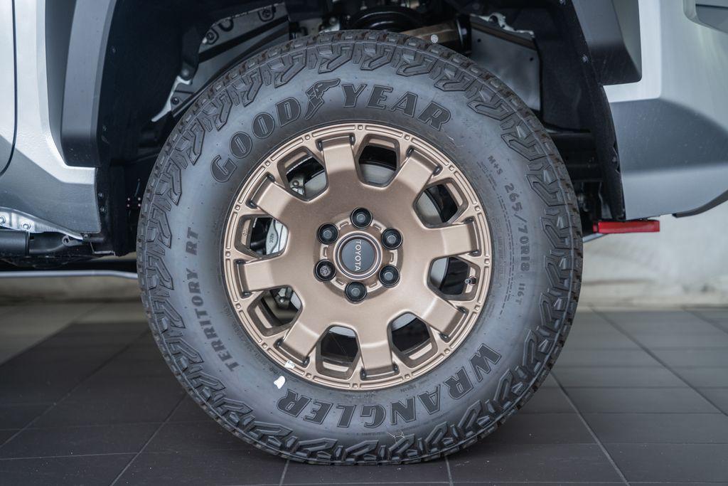 2026 Toyota TACOMA HYBRID TRAILHUNTER thumbnail 18