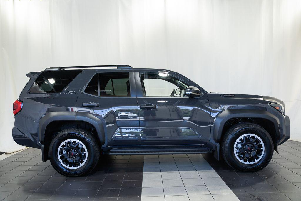 TOYOTA 4RUNNER - 3