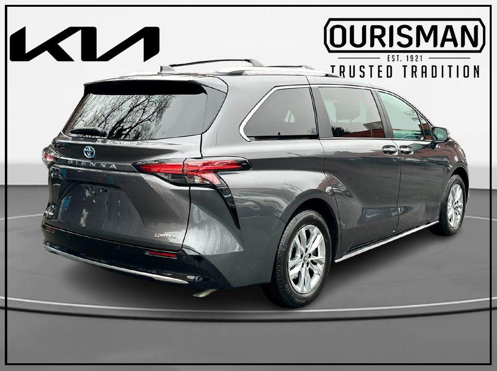 TOYOTA SIENNA - 4