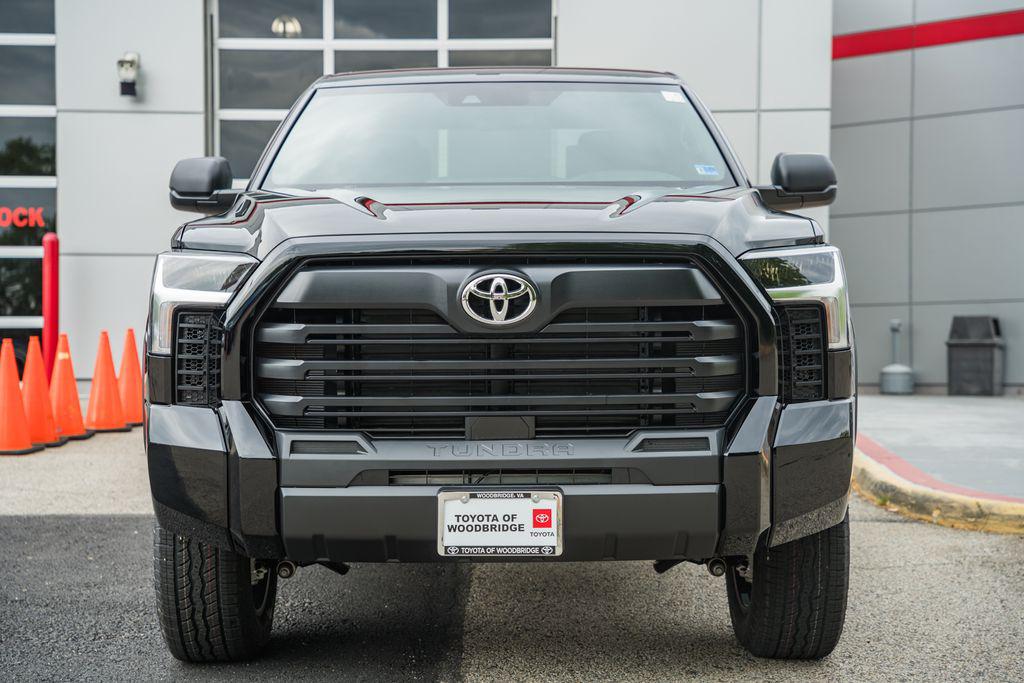 TOYOTA TUNDRA - 2