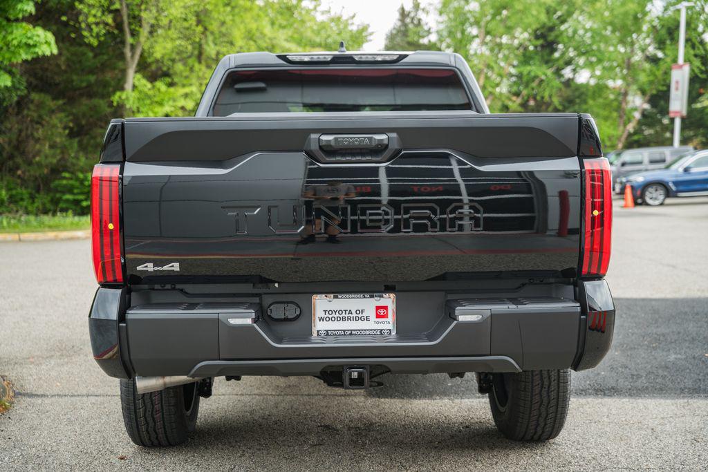TOYOTA TUNDRA - 6