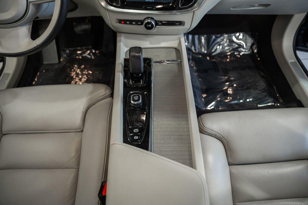 2024 Volvo S60 B5 ULTIMATE DARK THEME 缩略图 20
