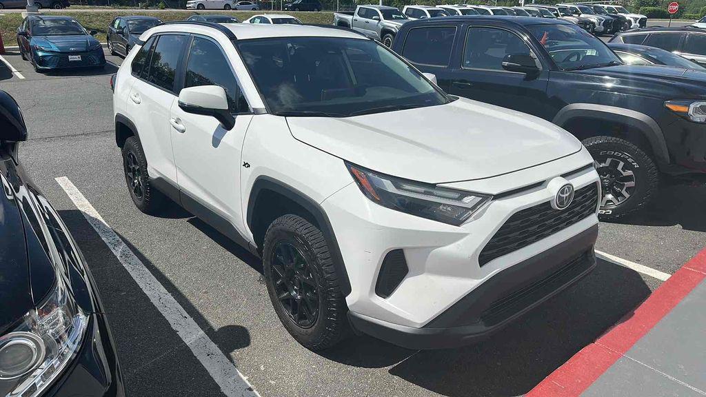 TOYOTA RAV4 - 1