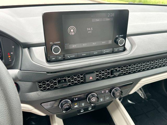 2025 Honda ACCORD LX thumbnail 16