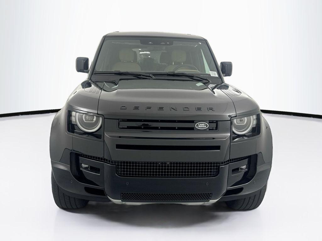 صورة 2 لـ 2026 LAND Rover DEFENDER V8