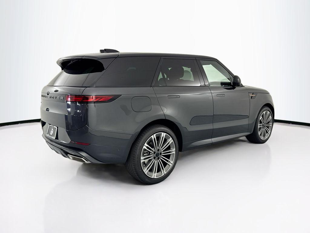 صورة 5 لـ 2026 LAND Rover RANGE ROVER SPORT SE