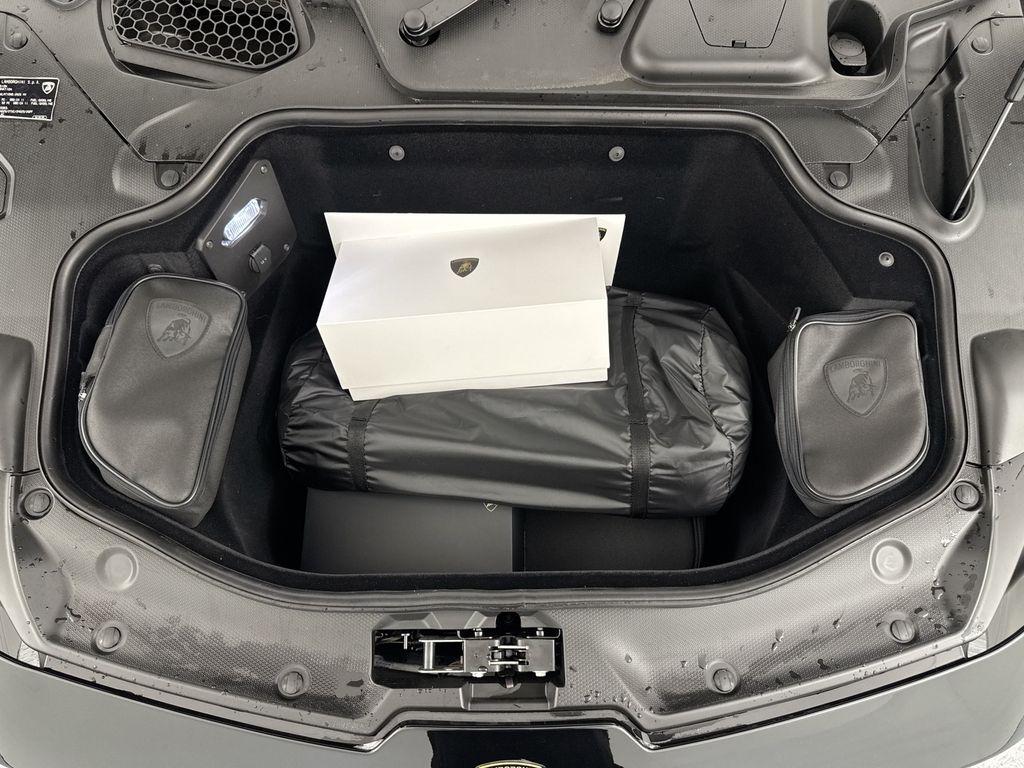 صورة 24 لـ 2026 Lamborghini TEMERARIO BASE