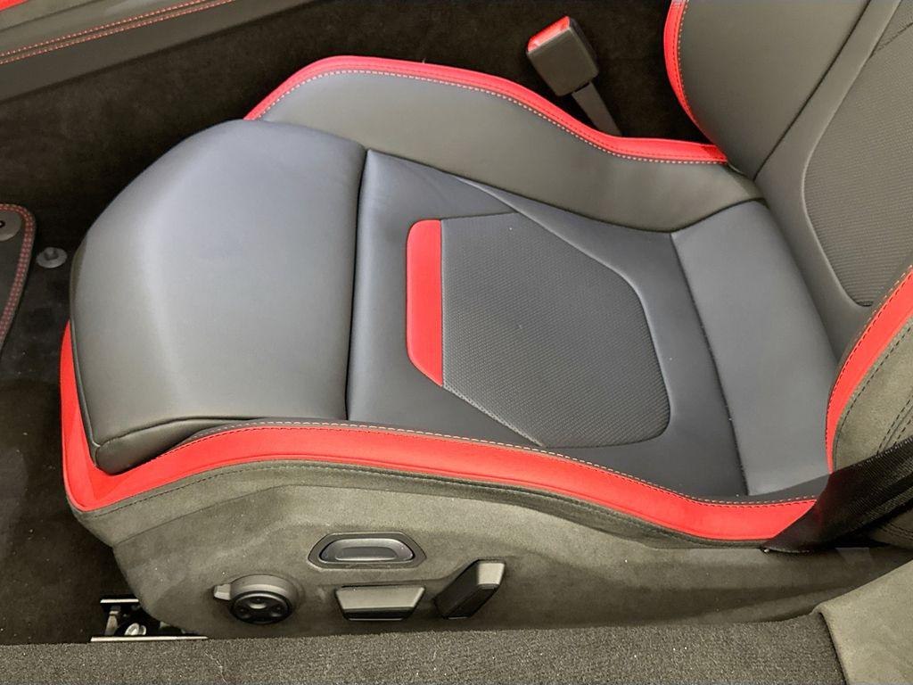 صورة 20 لـ 2026 Lamborghini TEMERARIO BASE