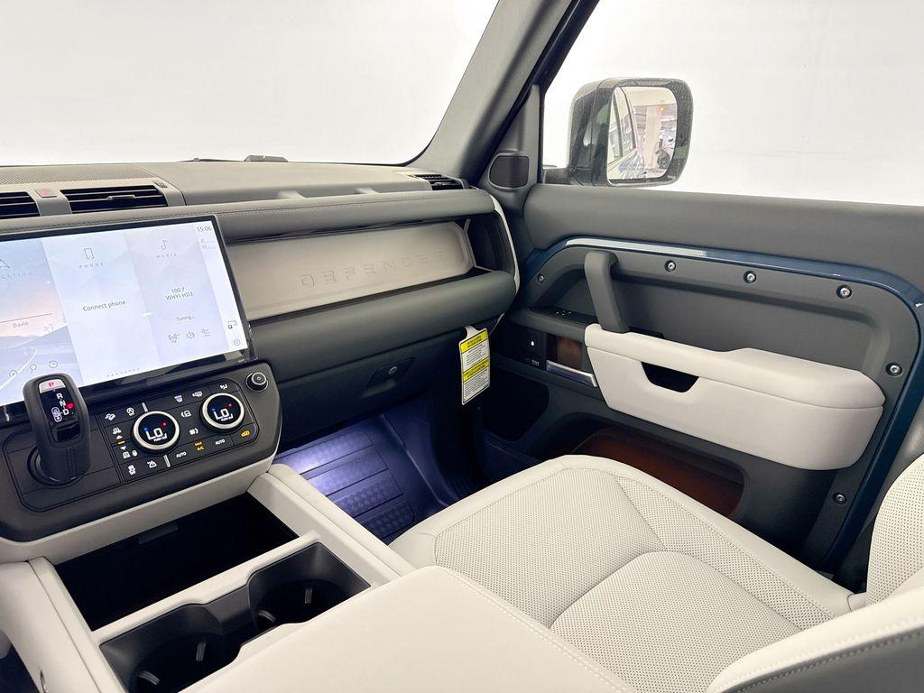 2026 LAND Rover DEFENDER P400 X-DYNAMIC SE 缩略图 24