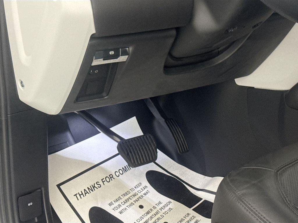 2025 LAND Rover DEFENDER 110 P400 X-DYNAMIC SE — фото 9