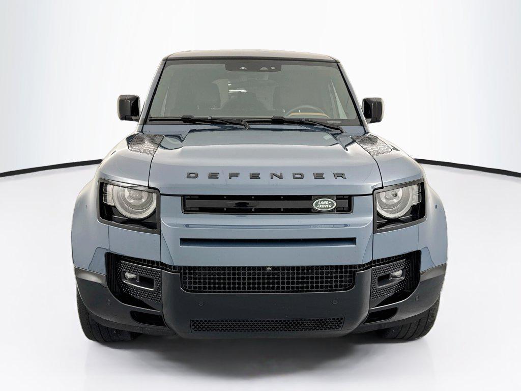 2024 LAND Rover DEFENDER 110 P400 X-DYNAMIC SE photo 2