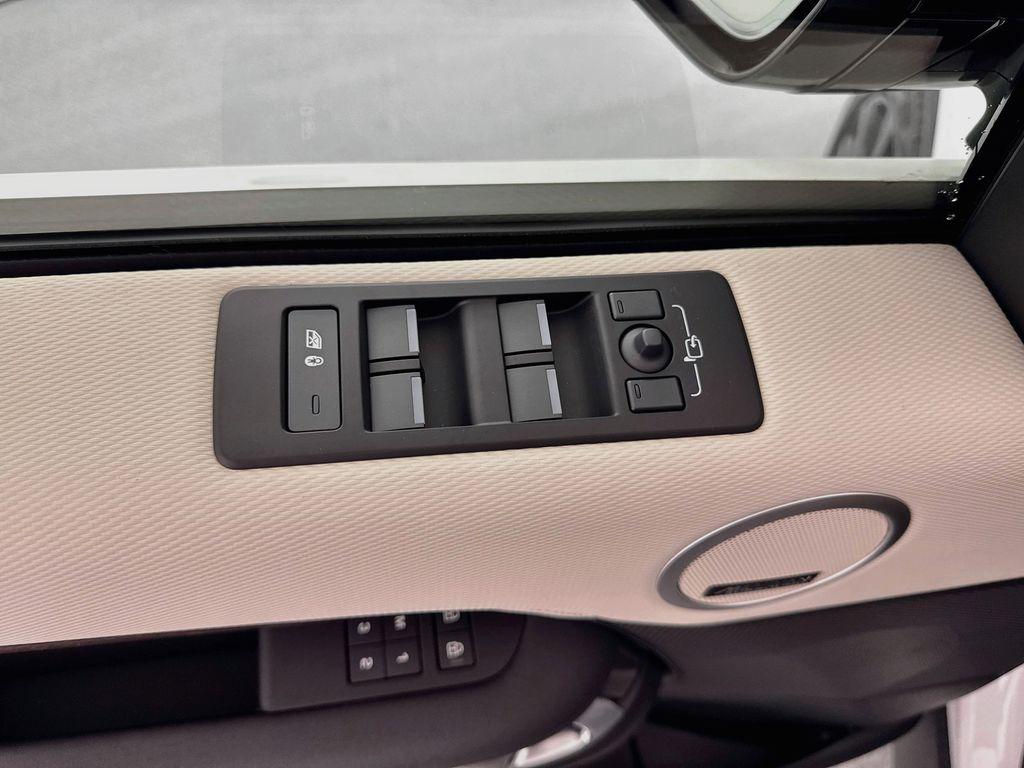 صورة مصغرة 18 لـ 2026 LAND Rover DISCOVERY DYNAMIC SE