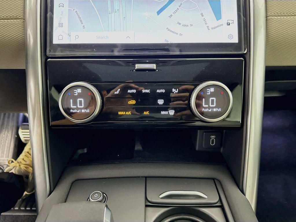 صورة 16 لـ 2026 LAND Rover DISCOVERY DYNAMIC SE