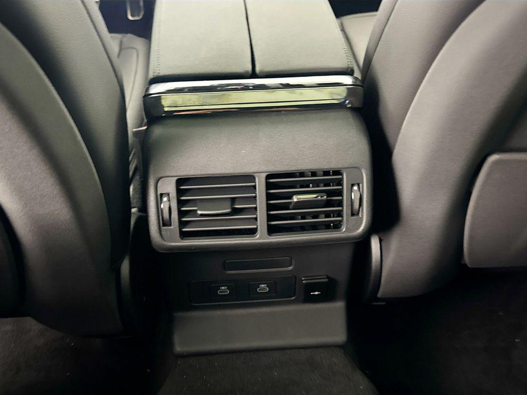 2026 LAND Rover RANGE ROVER VELAR P250 SE R-DYNAMIC — миниатюра 25