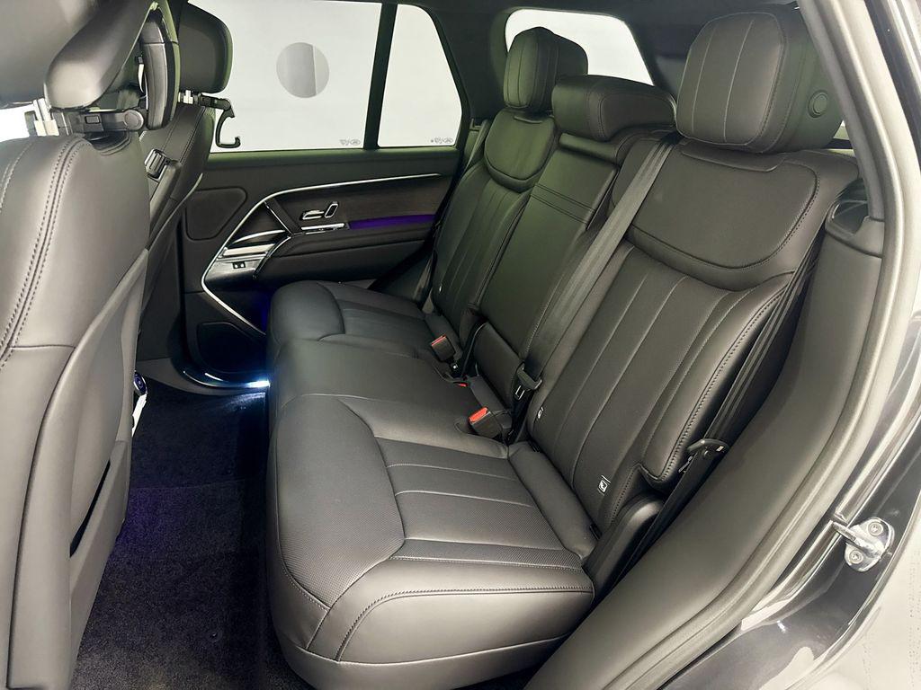 صورة مصغرة 25 لـ 2026 LAND Rover RANGE ROVER P400 SE