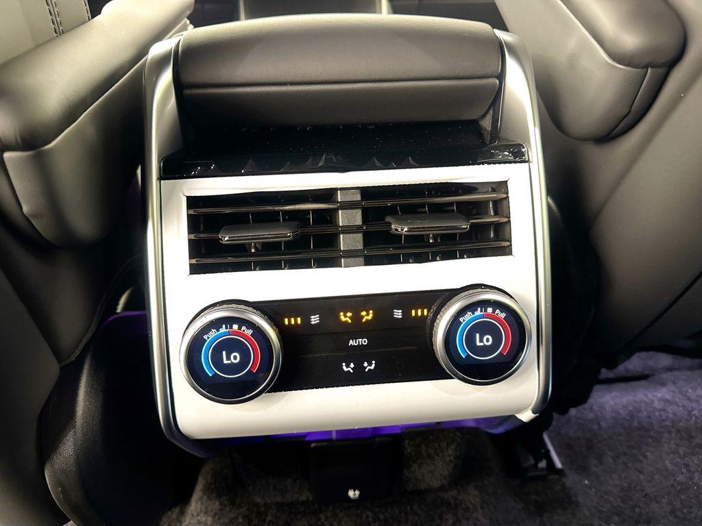 صورة مصغرة 27 لـ 2026 LAND Rover RANGE ROVER P400 SE