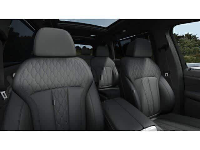 2027 BMW X7 M60I — миниатюра 11
