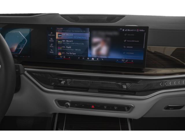 صورة 9 لـ 2027 BMW X7 XDRIVE40I